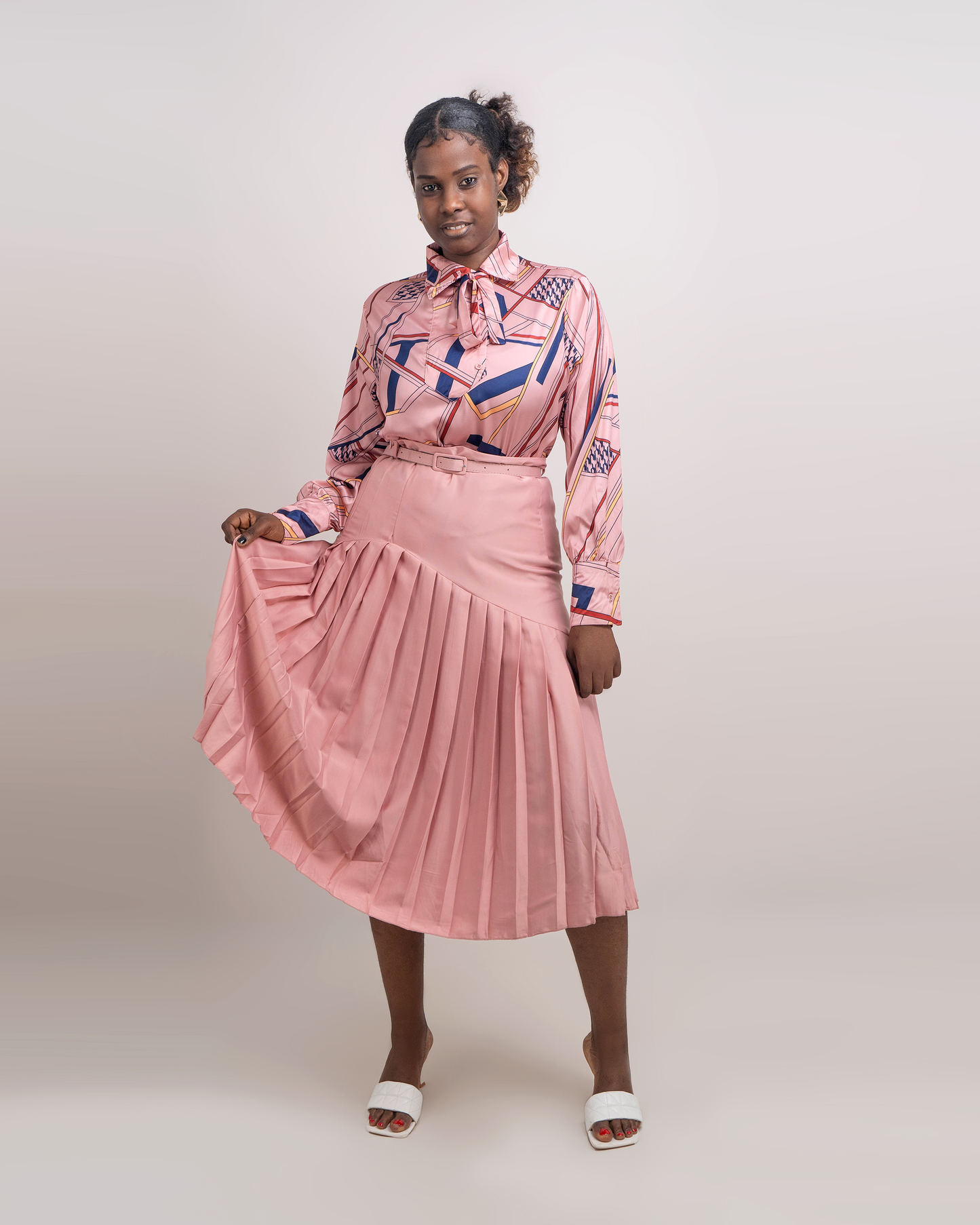 FATO DE CAMISA ESTAMPADA COM SAIA PINSADA (TZ-2871)