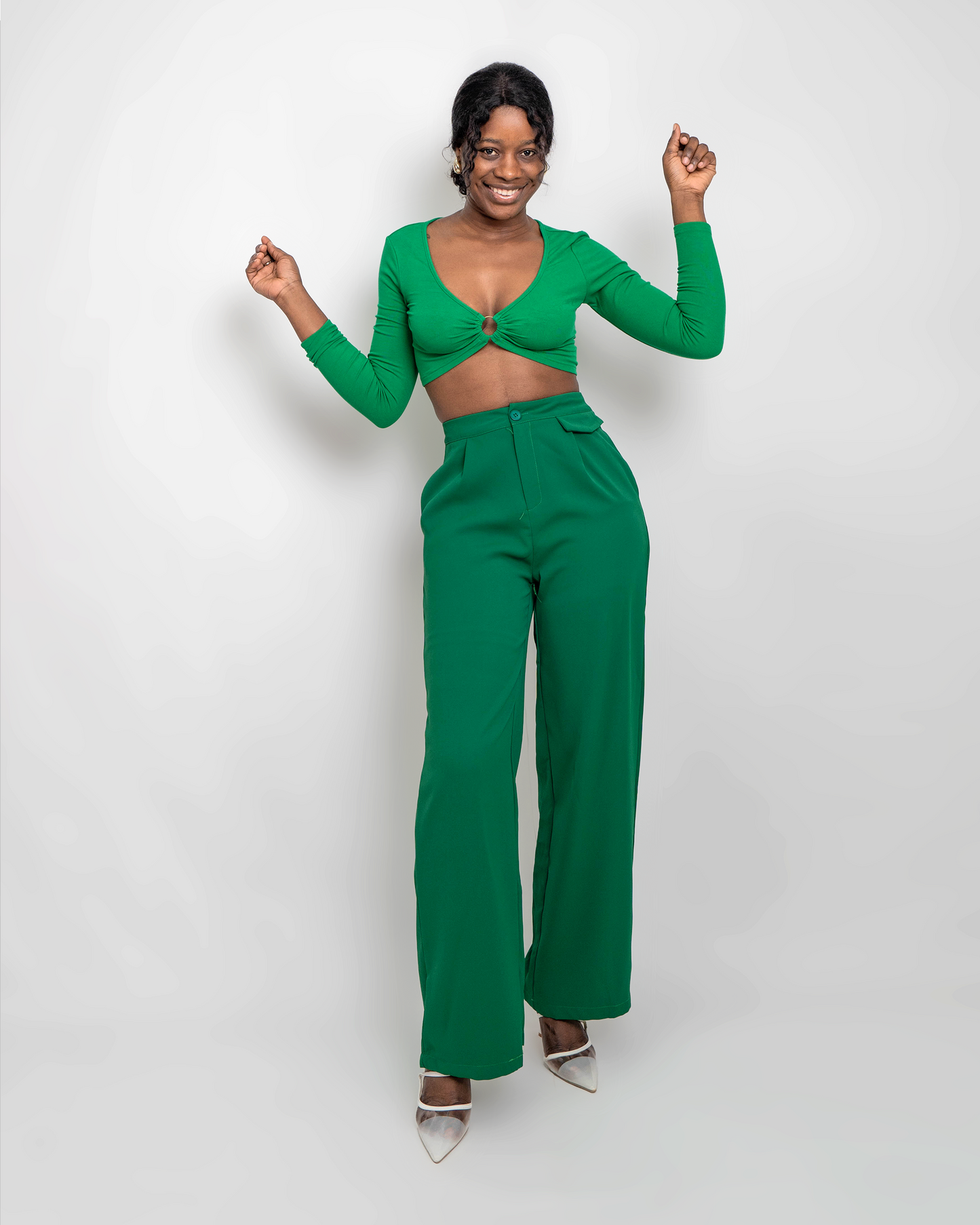 FATO DE PANTALONA COM BLUSA CURTA DE MANGA COMPRIDA (TZ-3062)