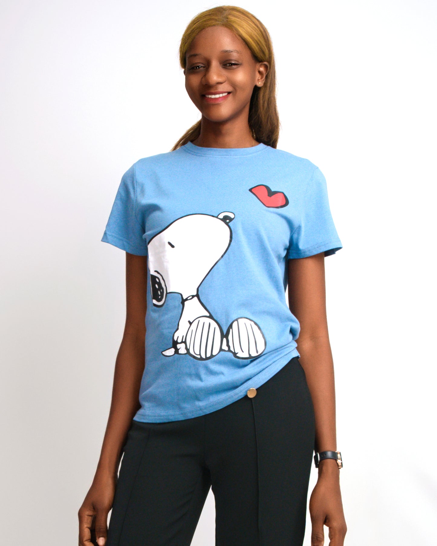 T-SHIRT FEMENINA COM MODELO CORACAO (KK35051)
