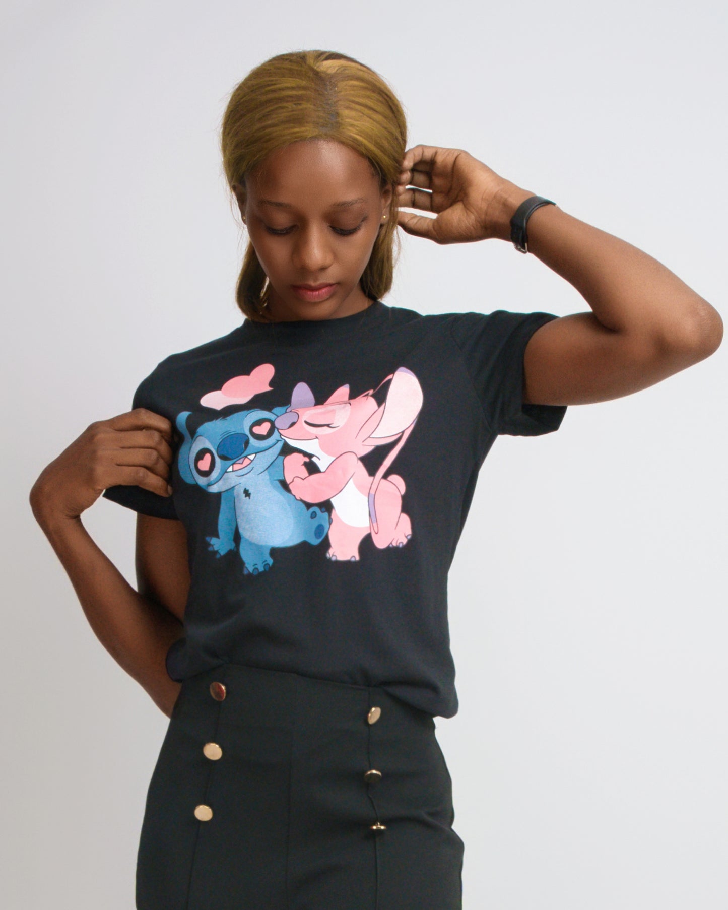 T-SHIRT FEMENINA COM MODELO STITCH (KK35054)