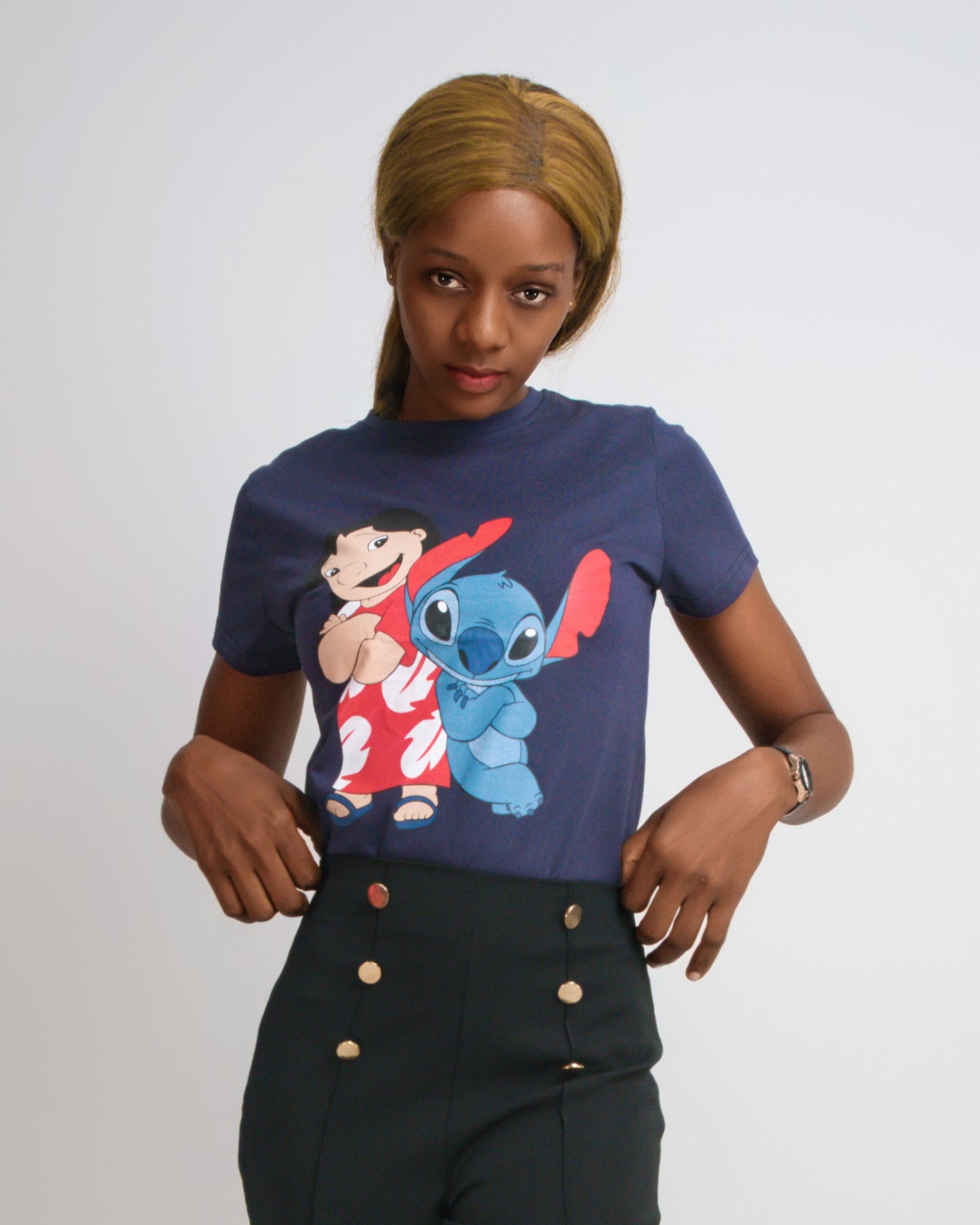 T-SHIRT FEMENINA COM MODELO LILO E O STITCH (KK35057)
