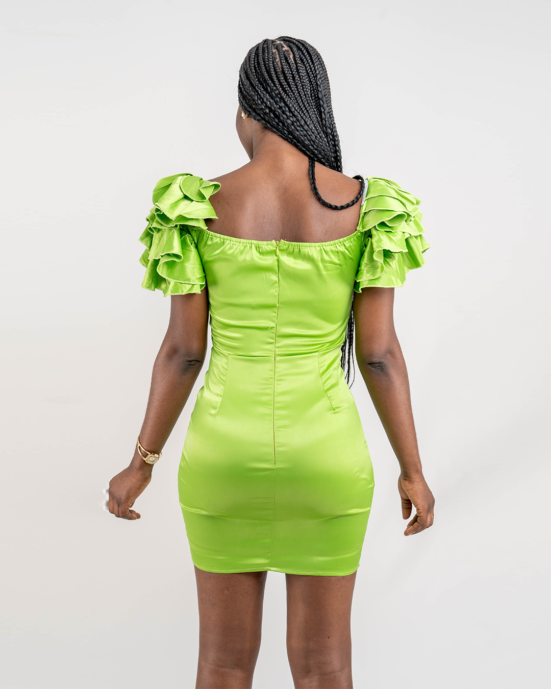 Vestido Curto De Mangas De Repolho (Q-17911B)