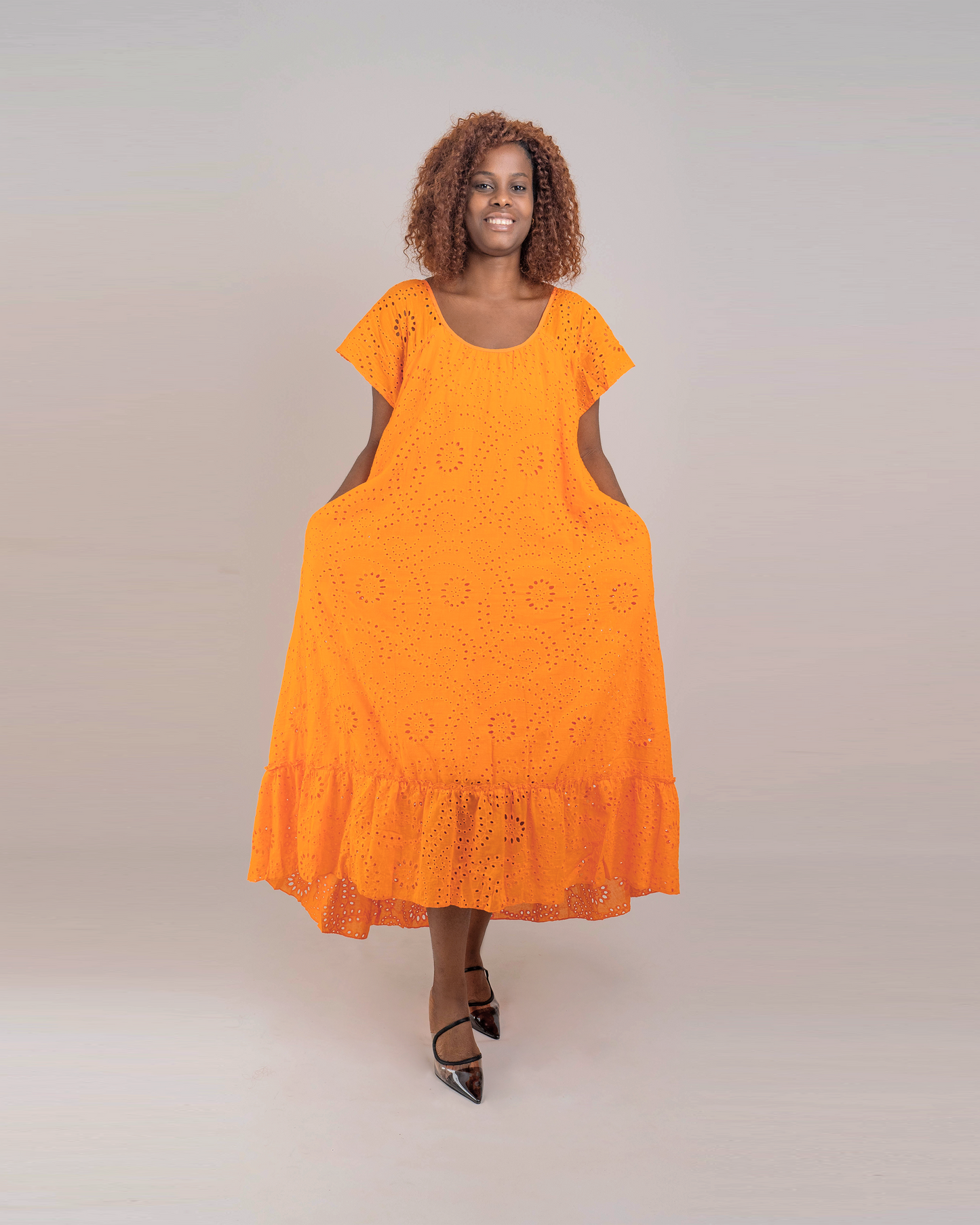 Vestido Comprido Bordado Inglês (Q-18018H)