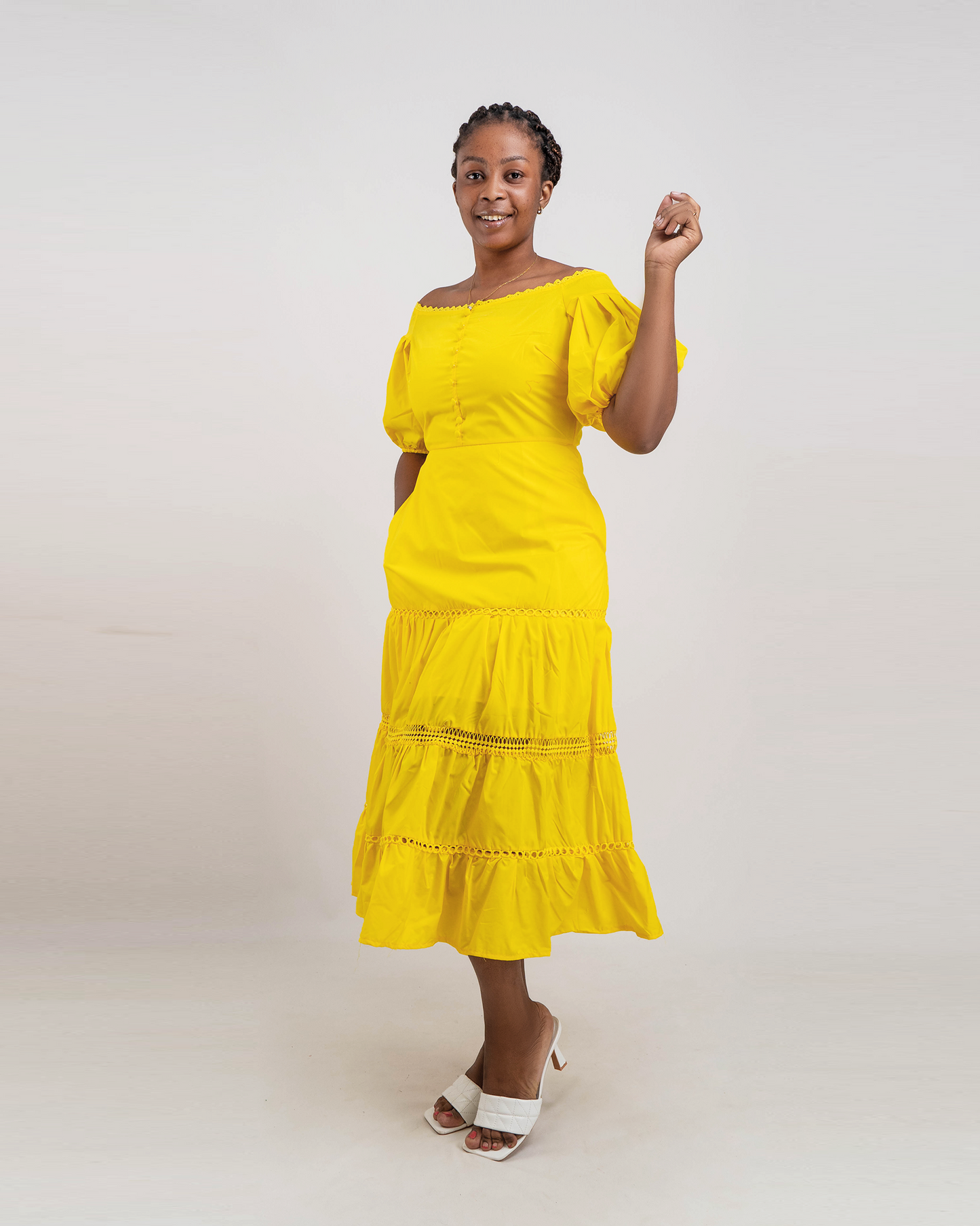 VESTIDO DE MANGA CURTA (Q-18100A)