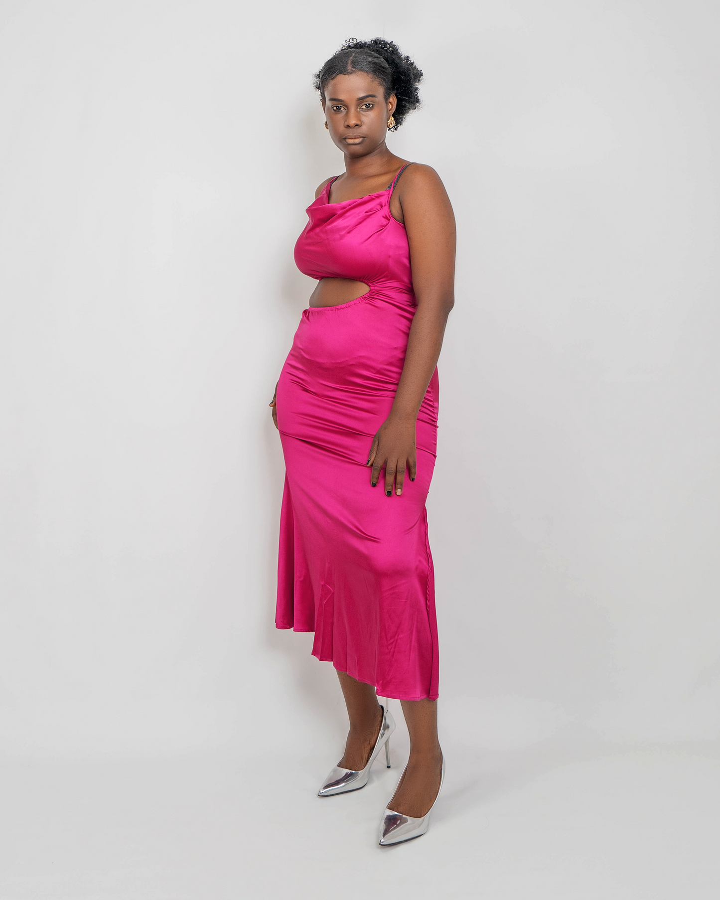 VESTIDO JUSTO COMPRIDO COM ABERTURA NA BARRIGA (Q-18159B)