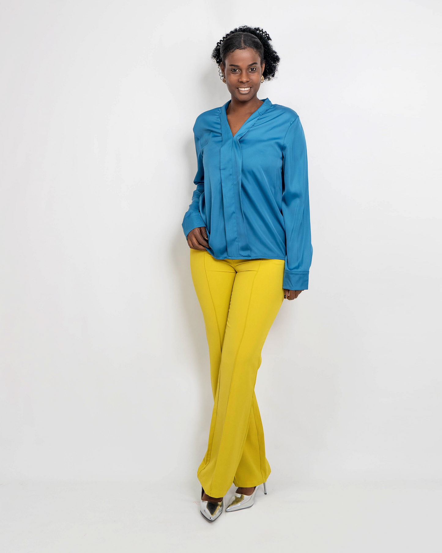 CAMISA SOCIAL FINA ESTILO OVERSIZE (S-11764)