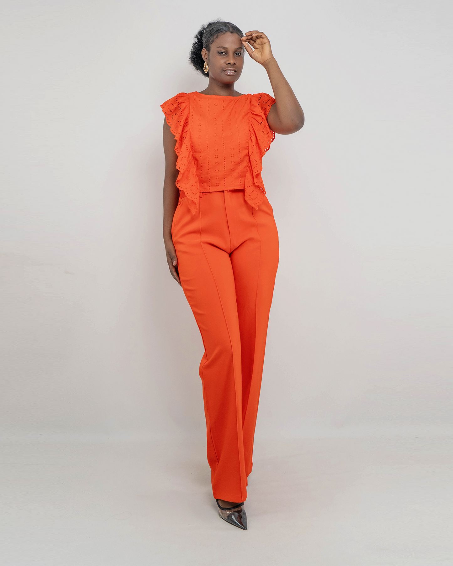 FATO DE PANTALONA COM BLUSA MANGA CAVADA BORDADO INGLÊS (TZ-2627)