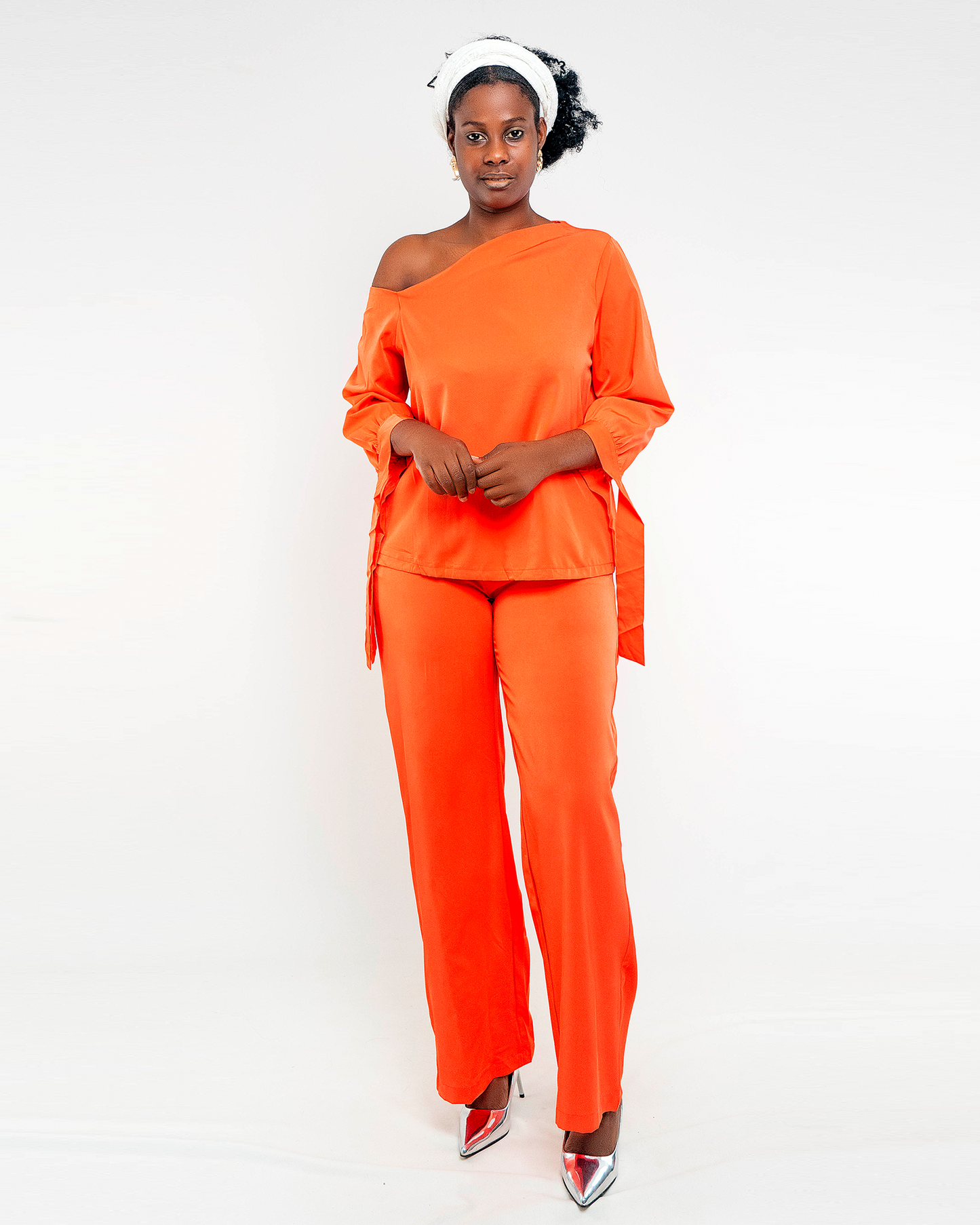 FATO DE PANTALONA COM BLUSA MANGA COMPRIDA BABADA (TZ-2963)