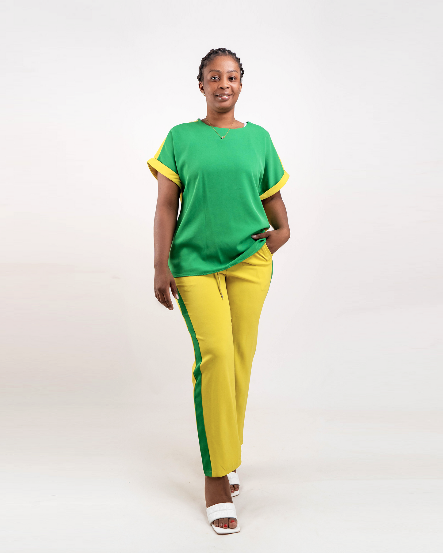 FATO DE PANTALONA COM BLUSA FINA DE DUAS CORES (TZ-3073)
