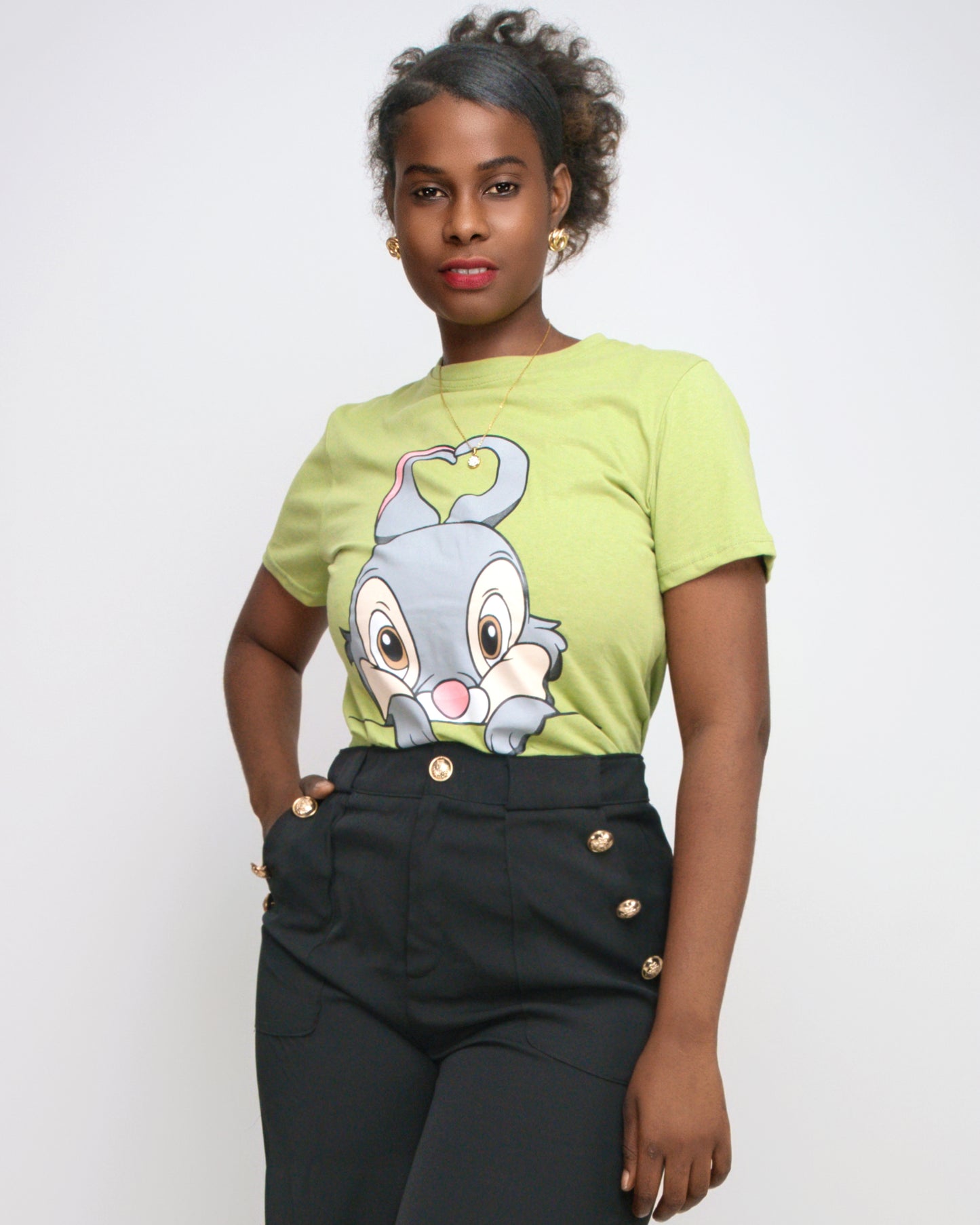 T-SHIRT FEMENINA COM MODELO  COELHO ( KK35060)